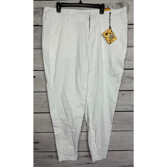 NWT Ladies Hybrid & Company White Flat Front Stretch Trouser Pants - Size 18 - Picture 1 of 3
